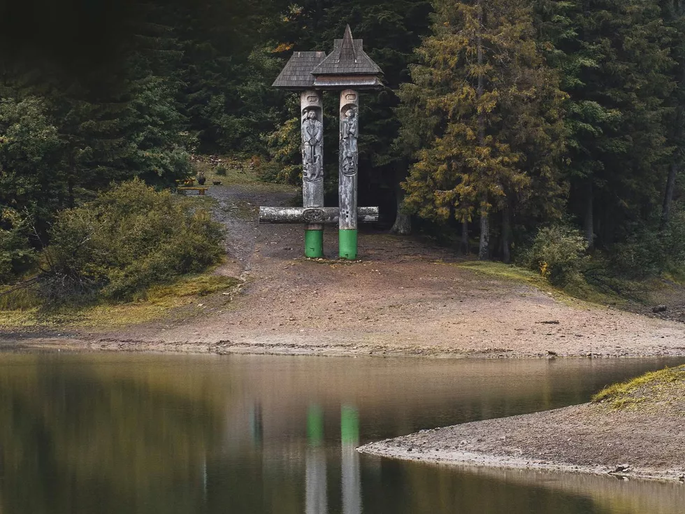 travel program image