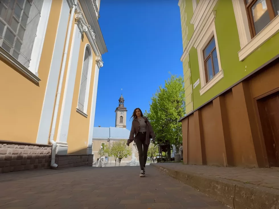 travel program image