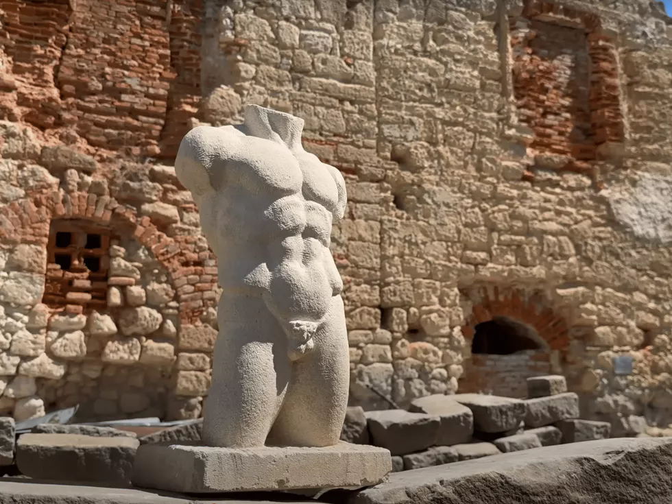 travel program image