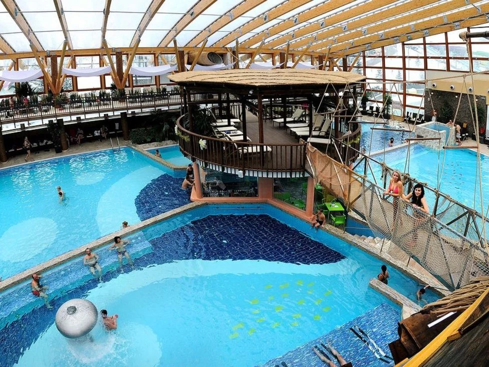 travel program image