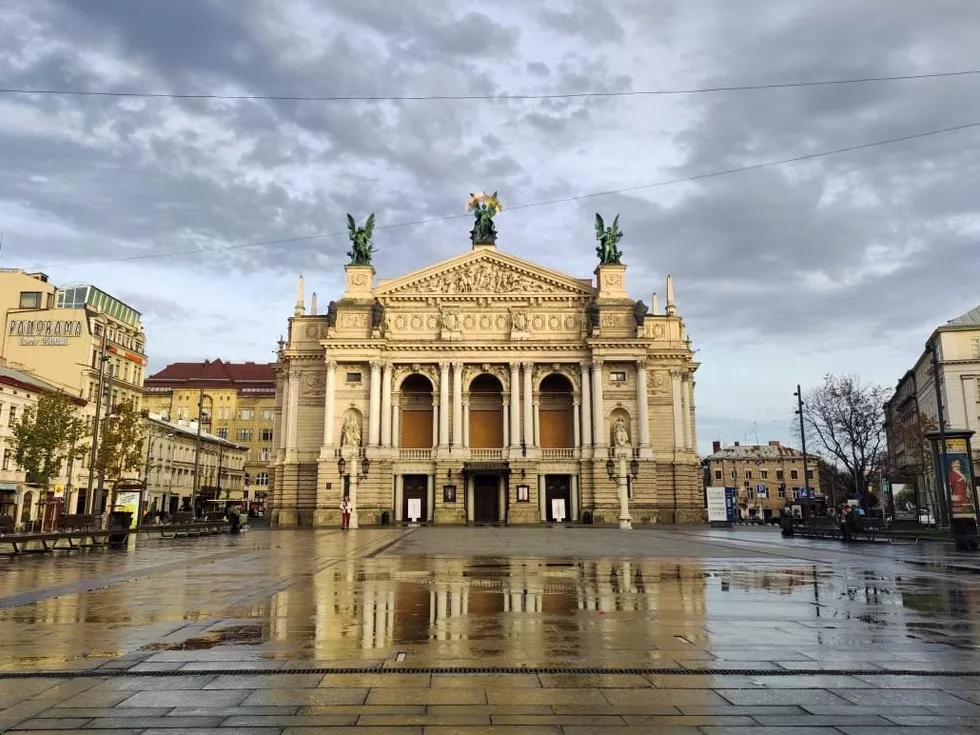 travel program image