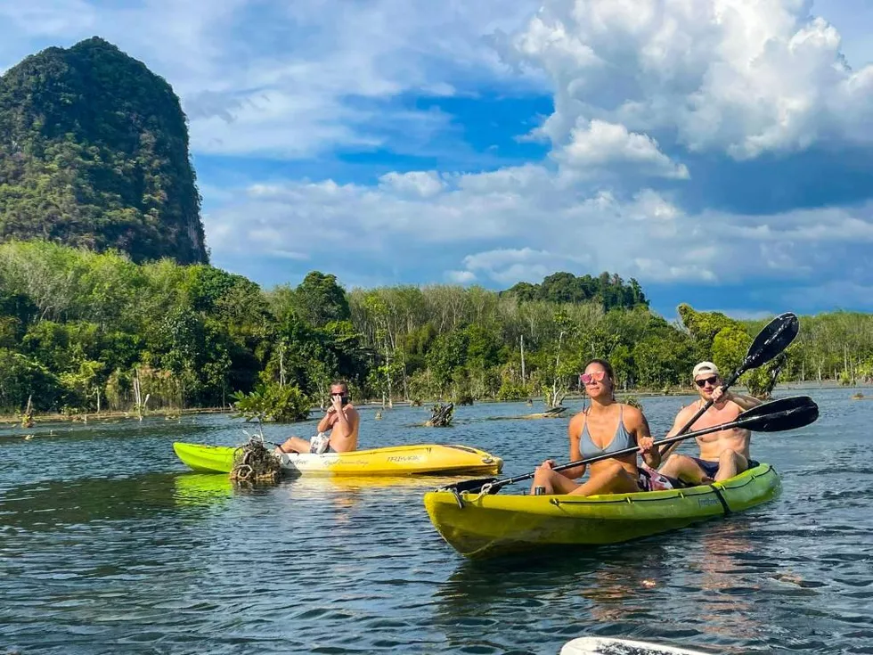 travel program image