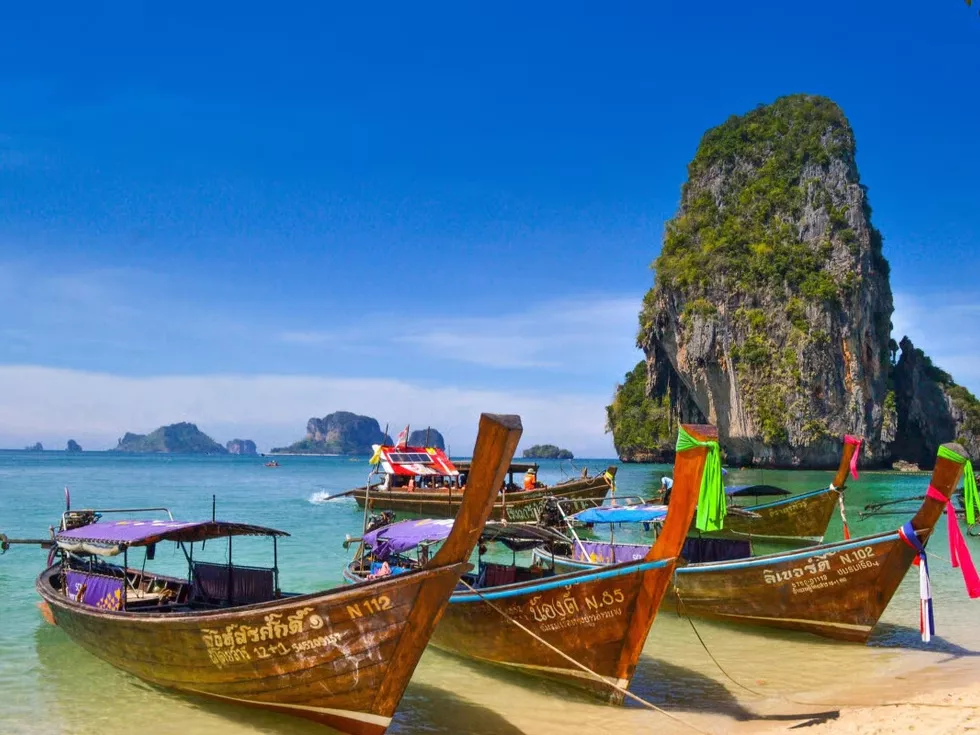 travel program image