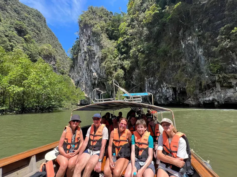 travel program image