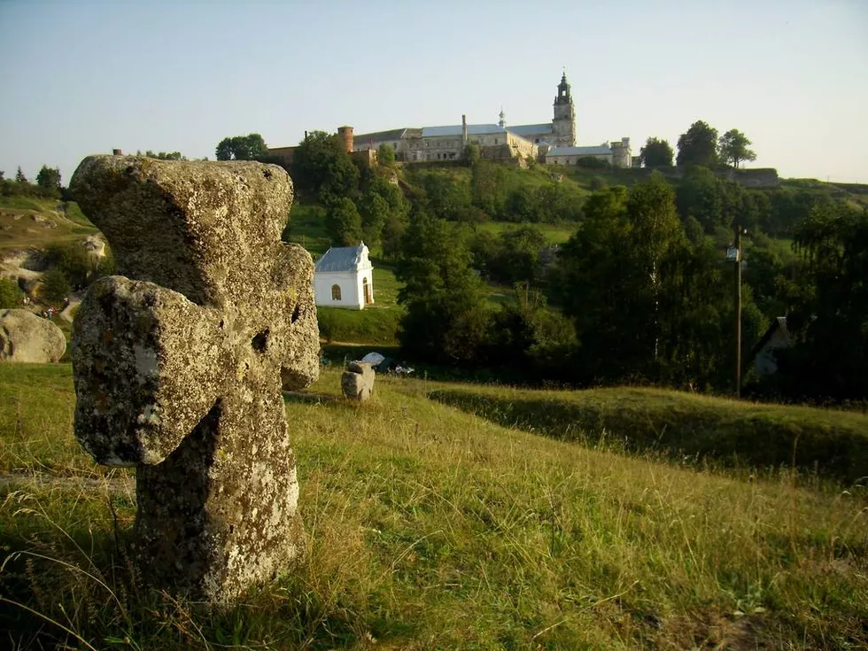 travel program image