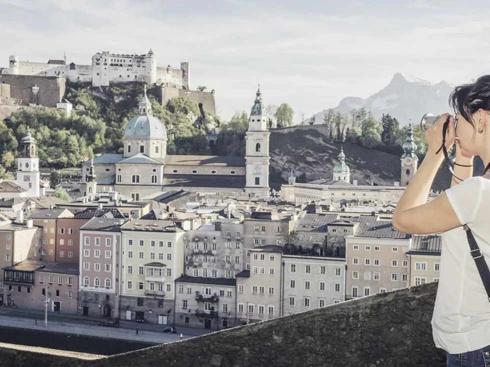 travel program image