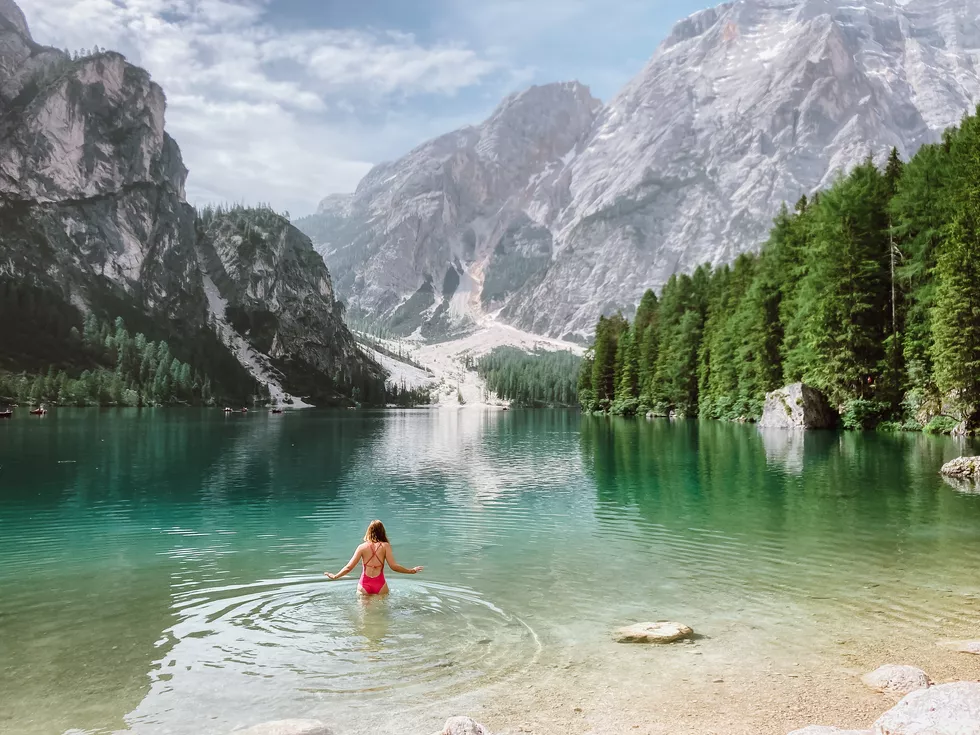 travel program image