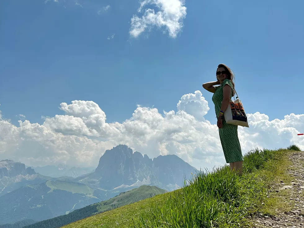 travel program image
