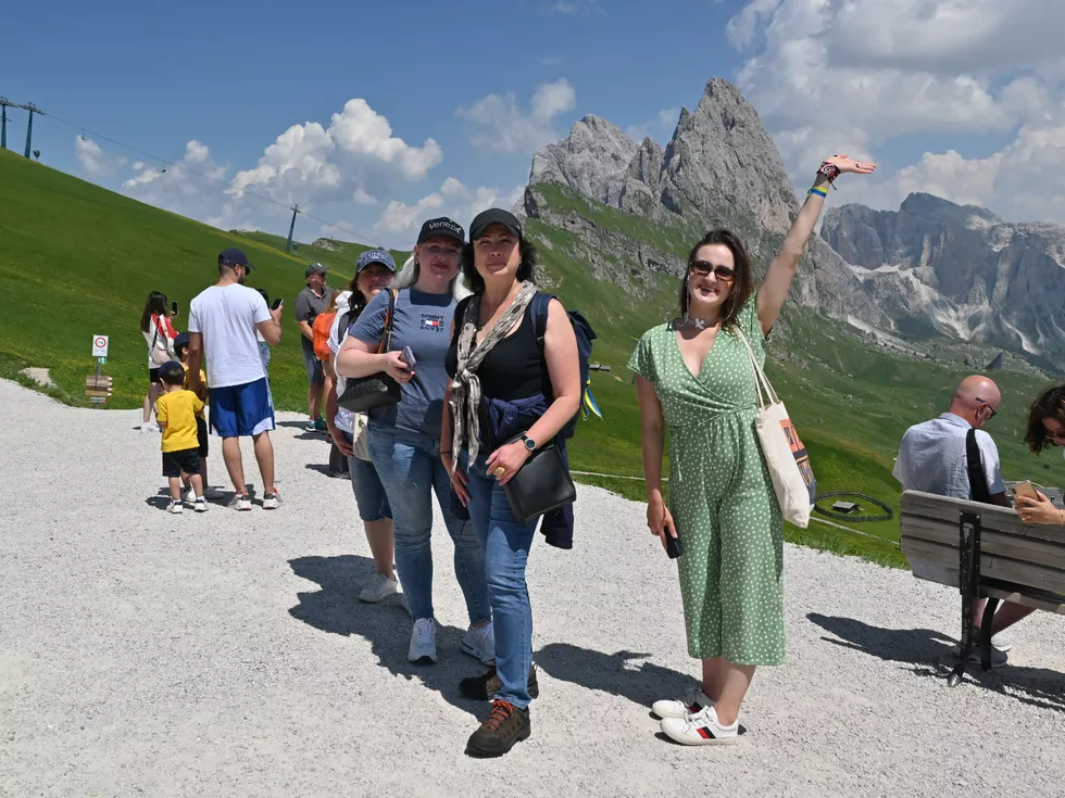travel program image