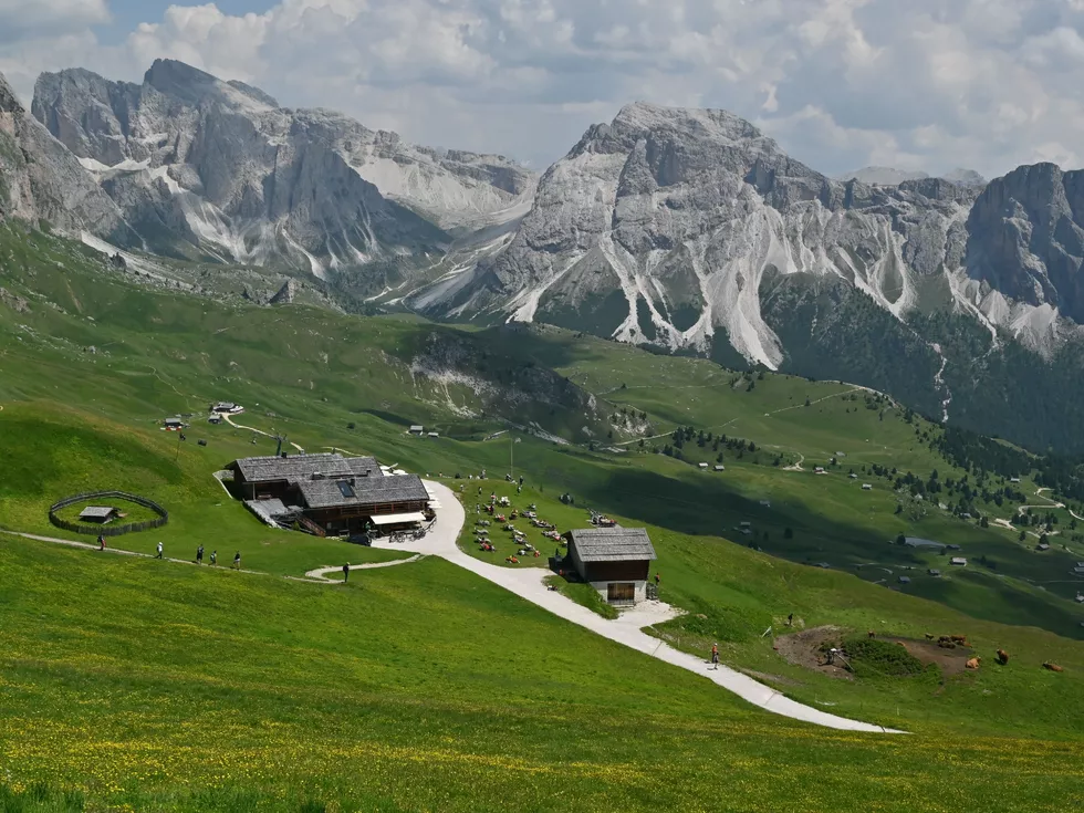 travel program image