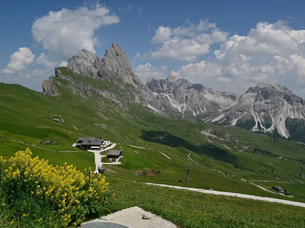 travel program image