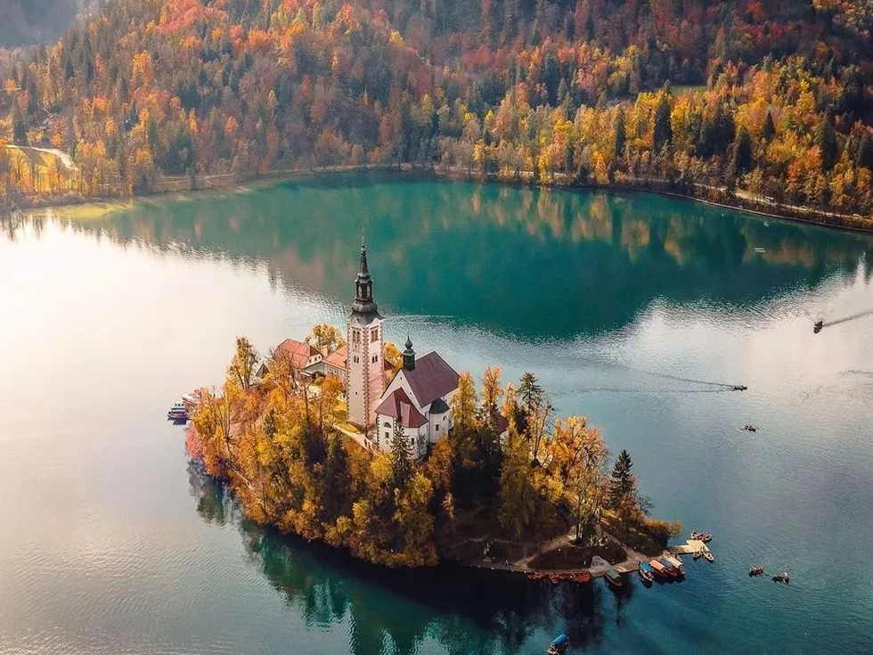 travel program image