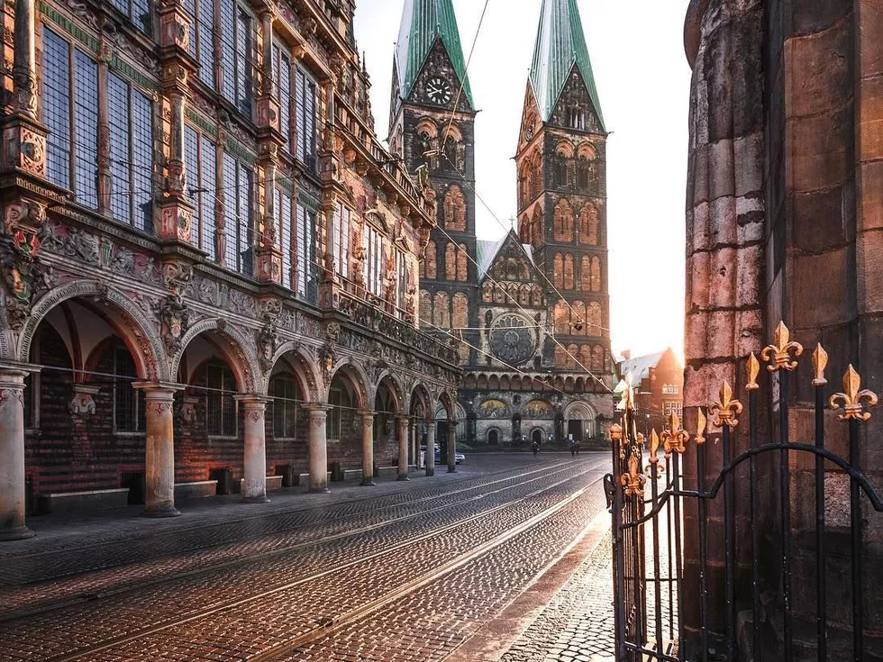travel program image