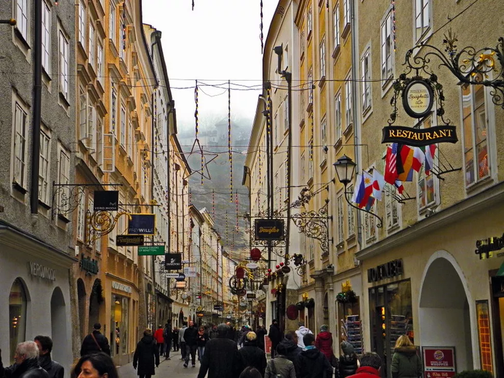 travel program image