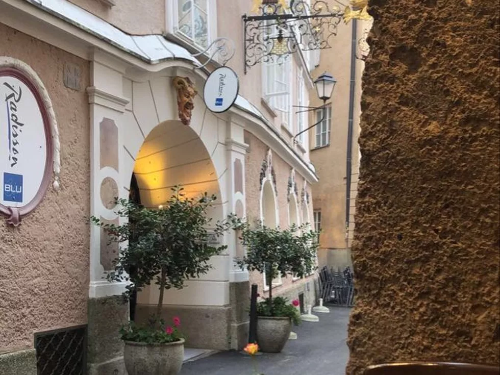 travel program image