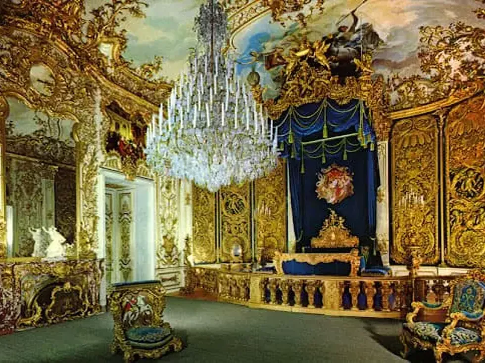 travel program image