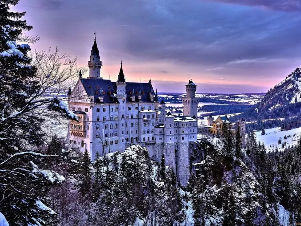 travel program image