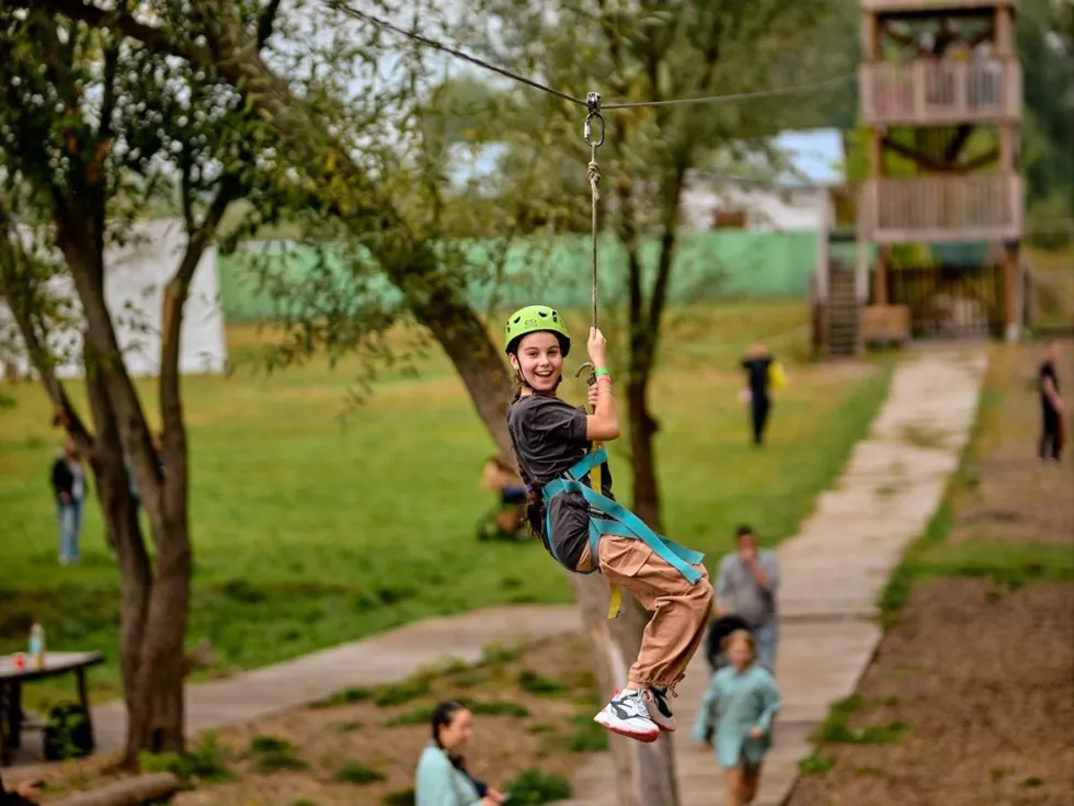 travel program image
