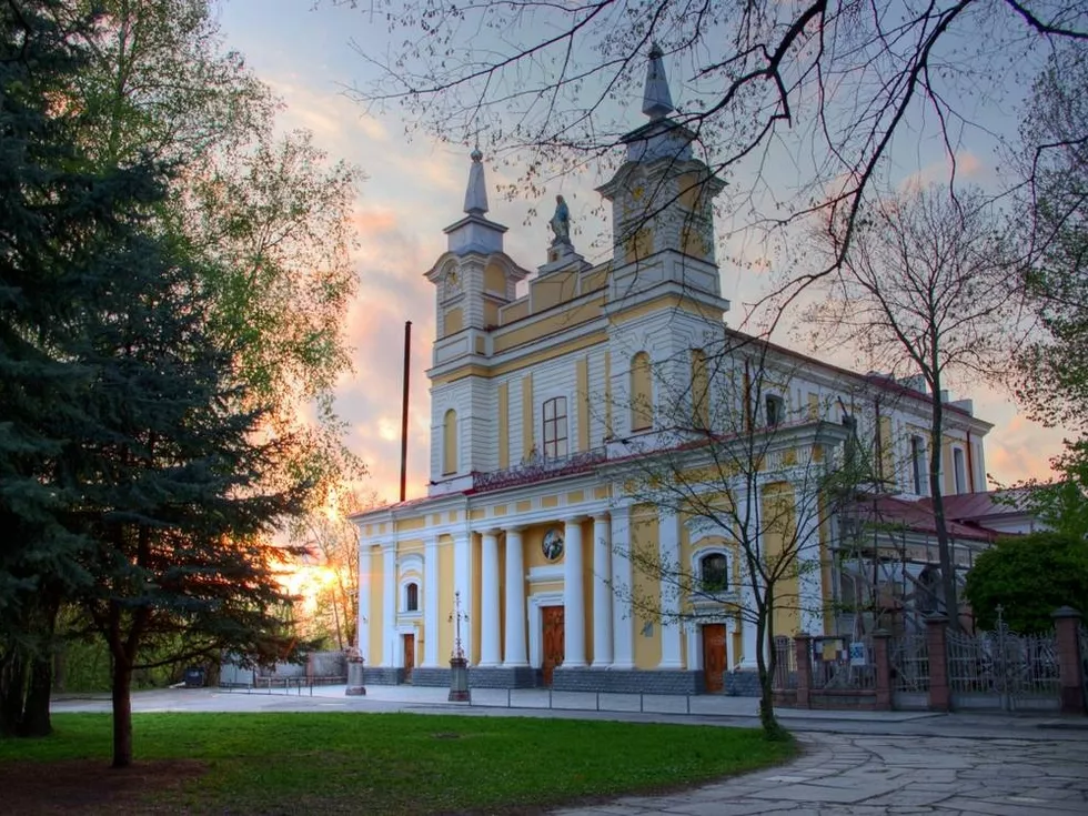 travel program image