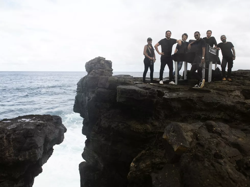 travel program image