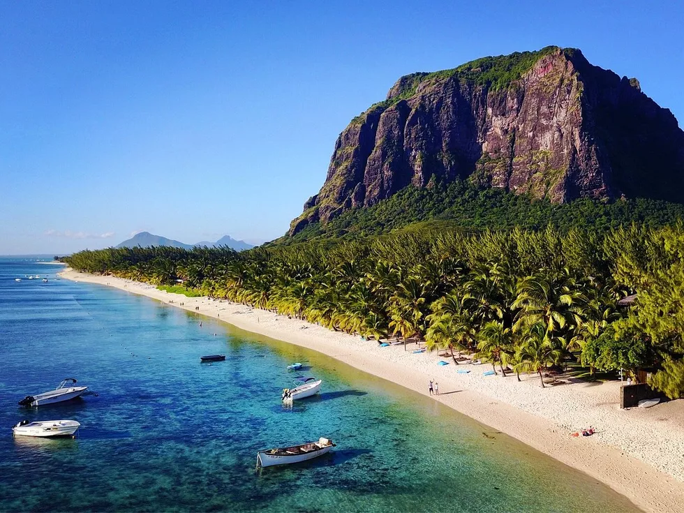 travel program image