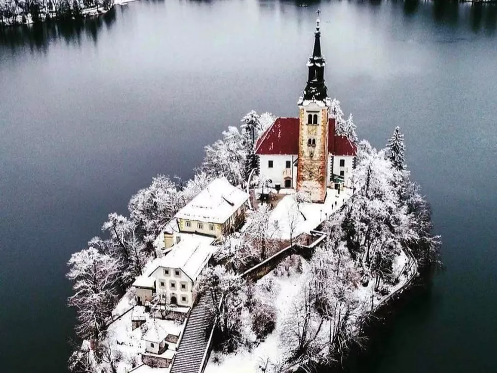 travel program image