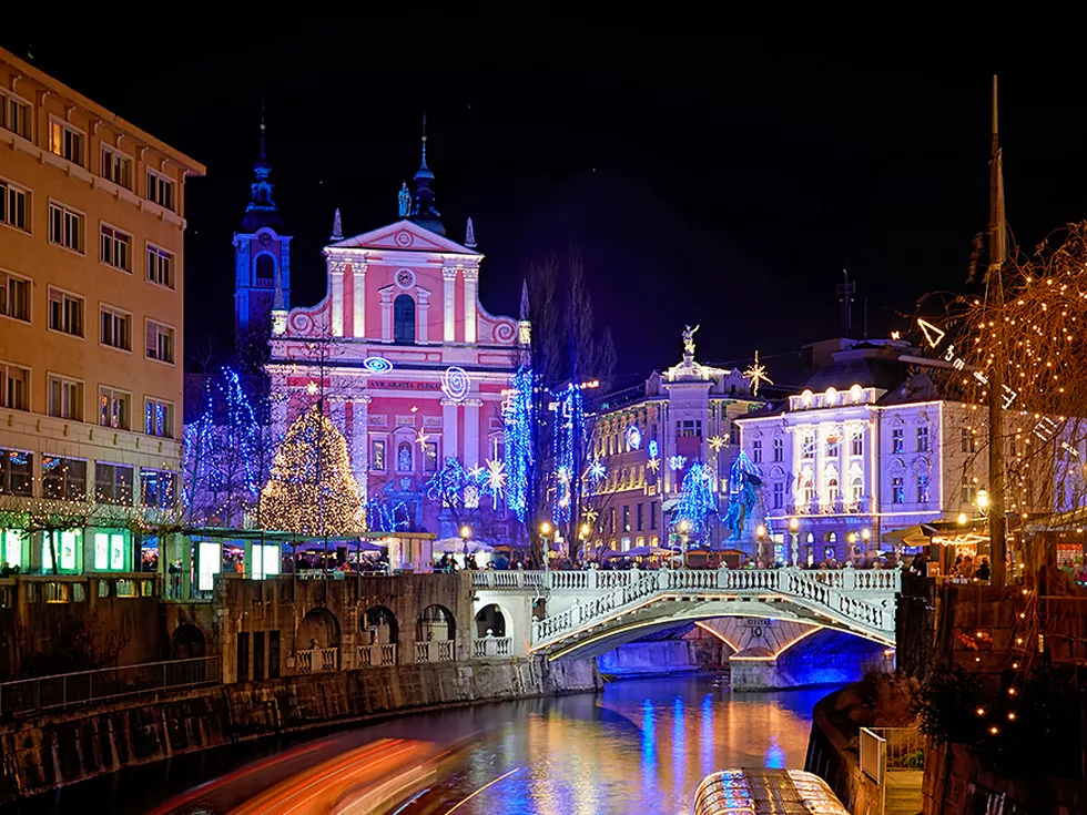 travel program image