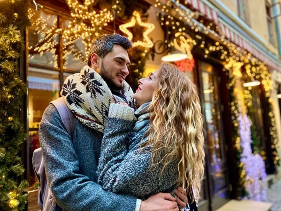 travel program image