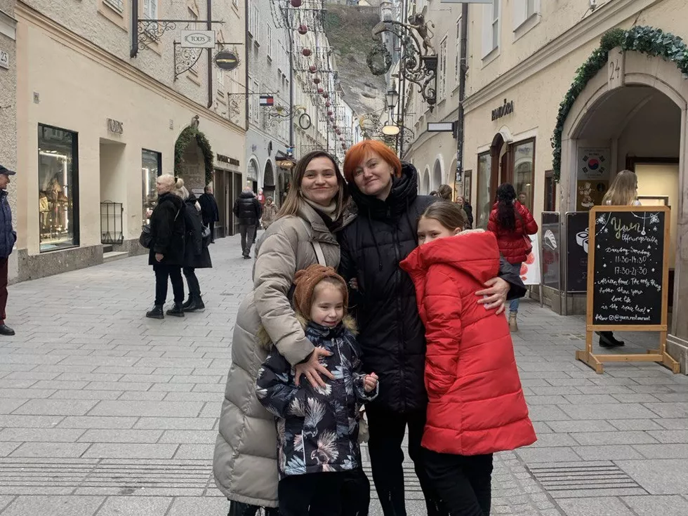 travel program image