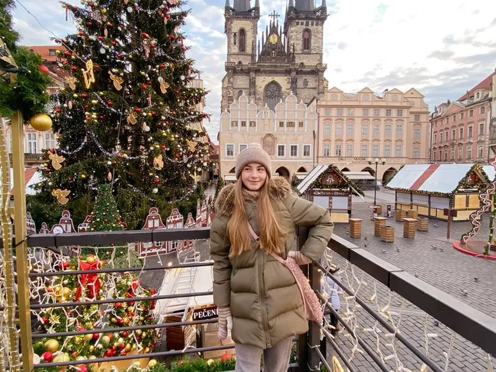 travel program image