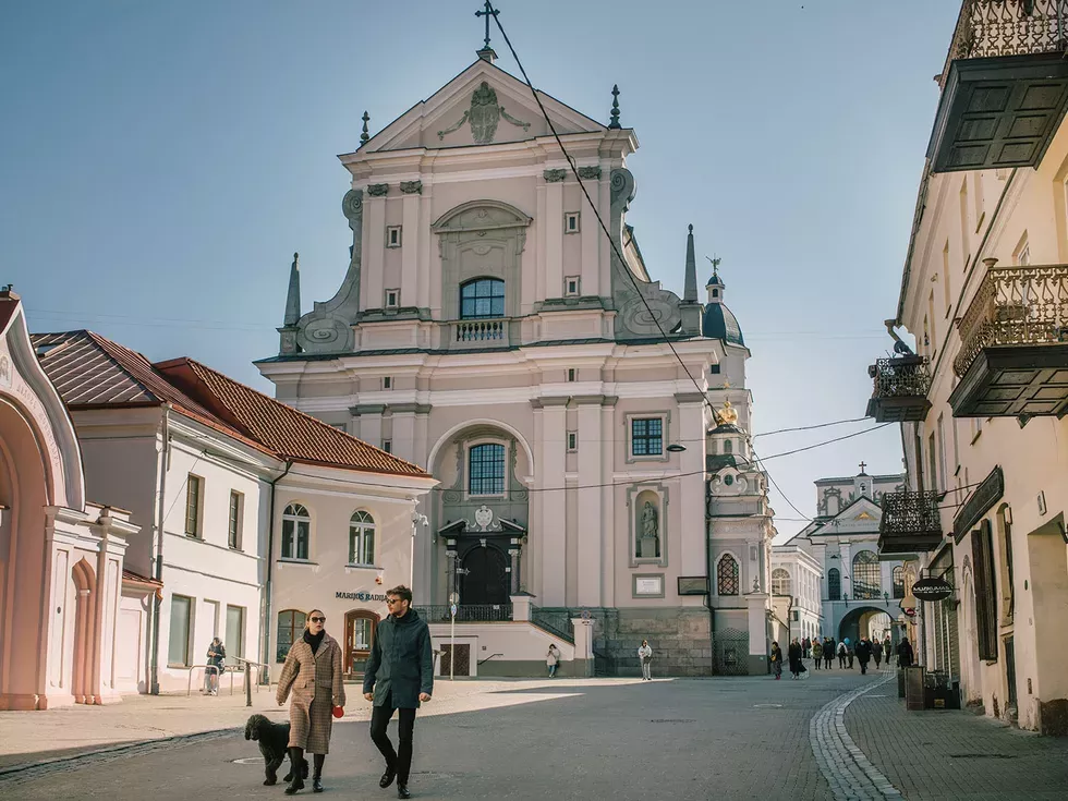 travel program image
