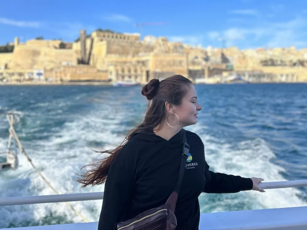 travel program image