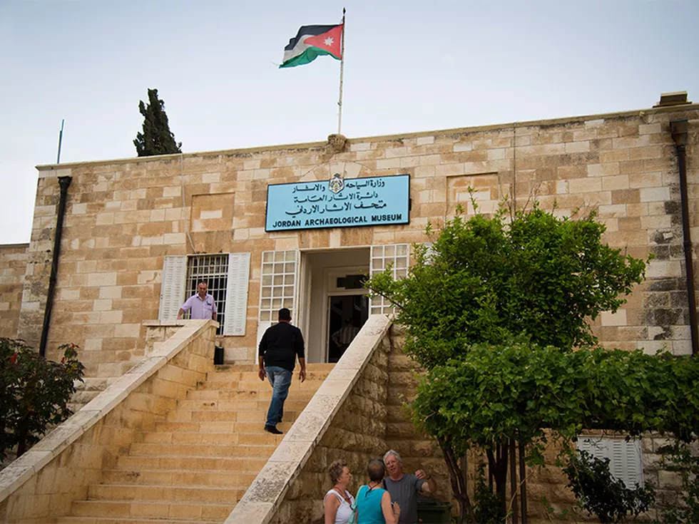 travel program image