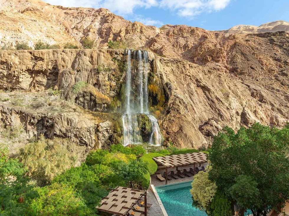 travel program image