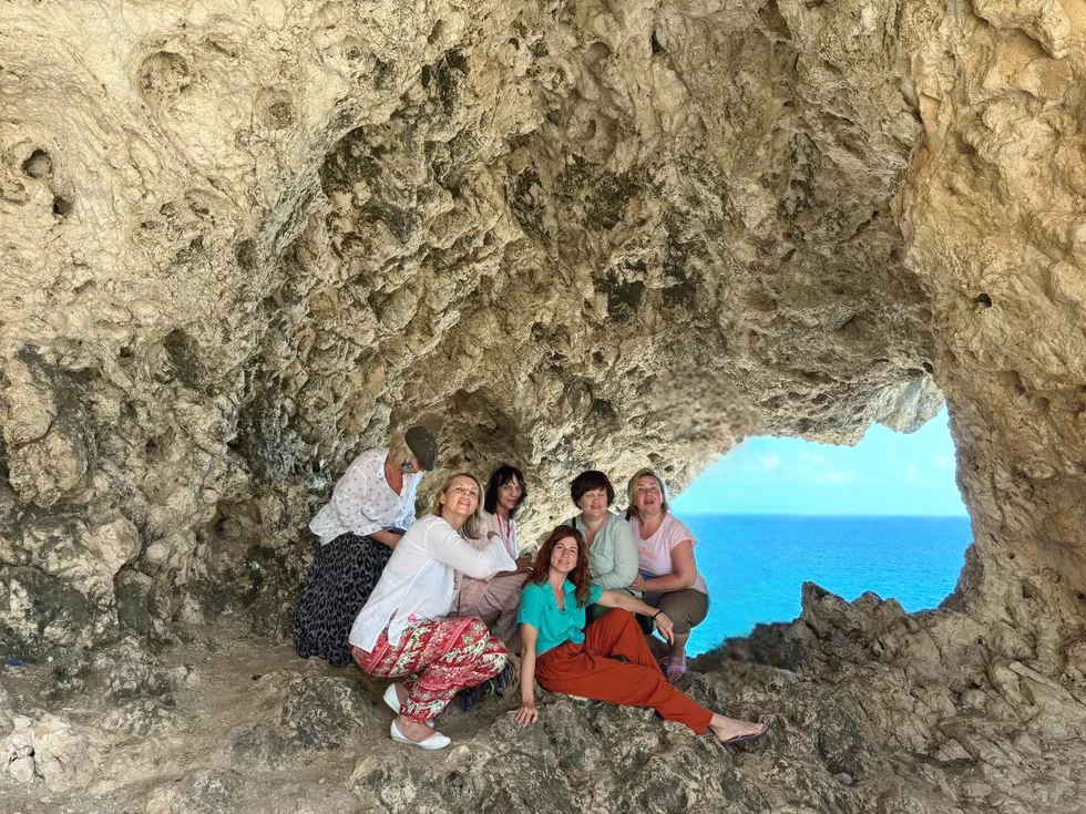 travel program image