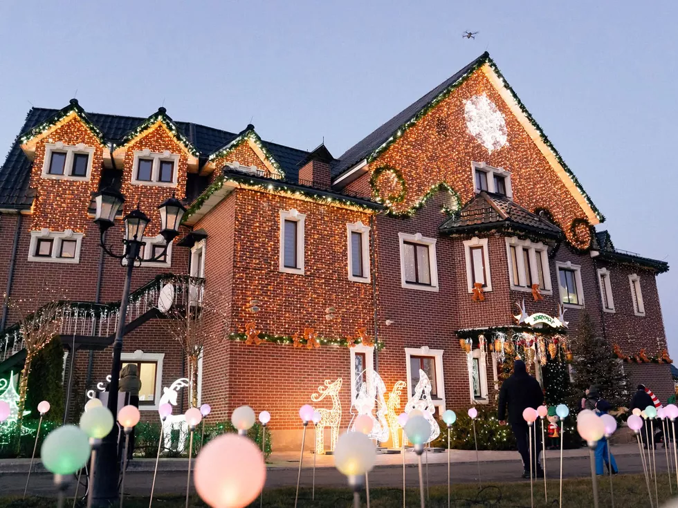 travel program image