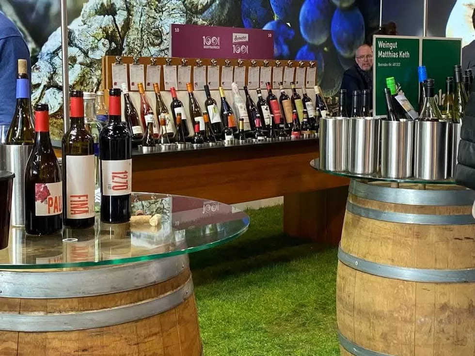 travel program image