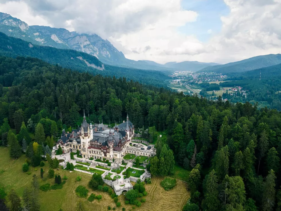 travel program image