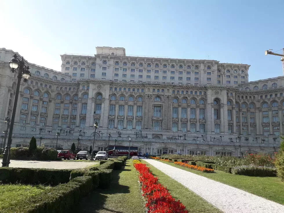 travel program image