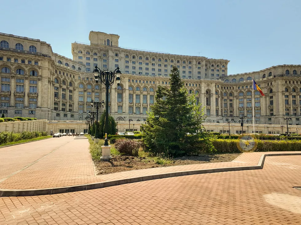 travel program image