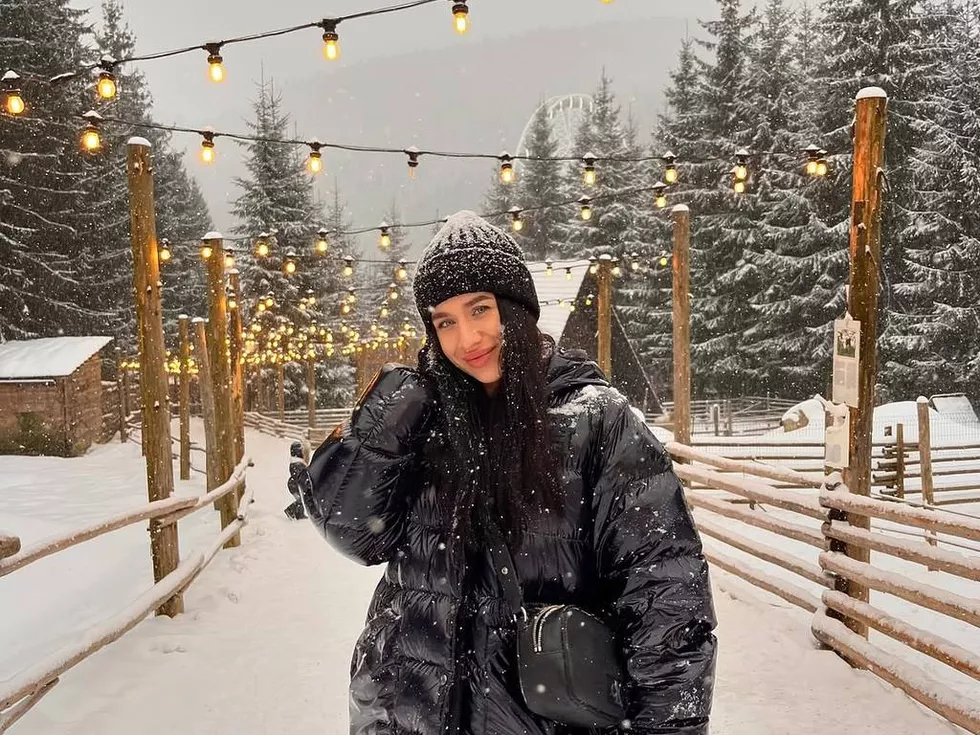 travel program image