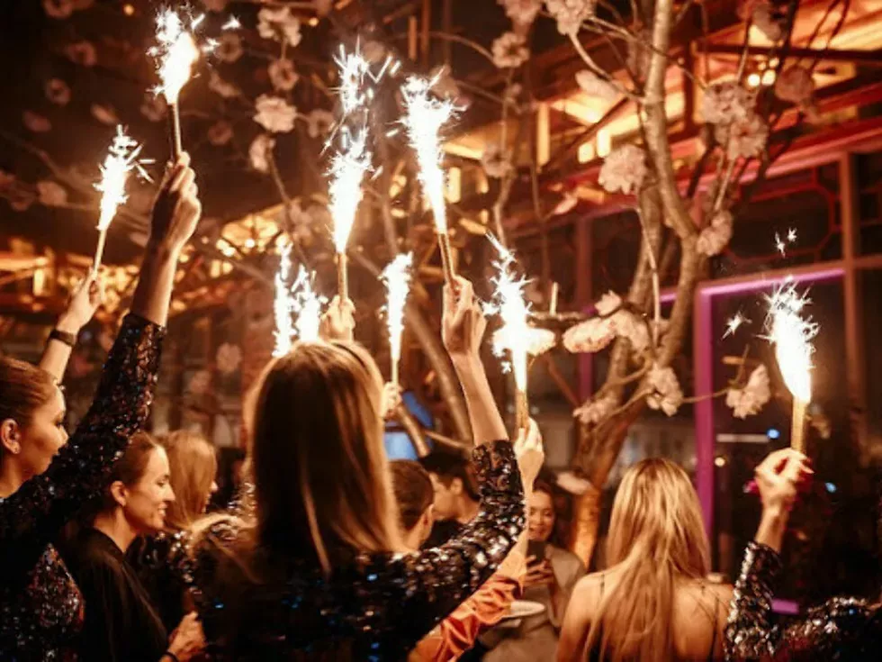 travel program image