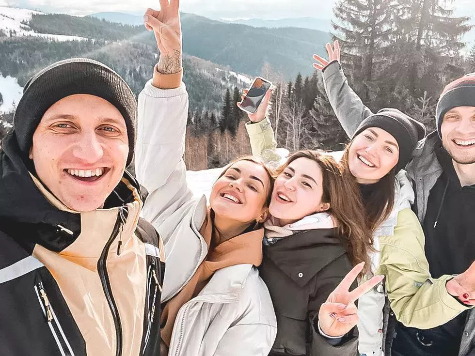 travel program image