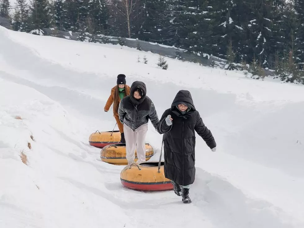 travel program image