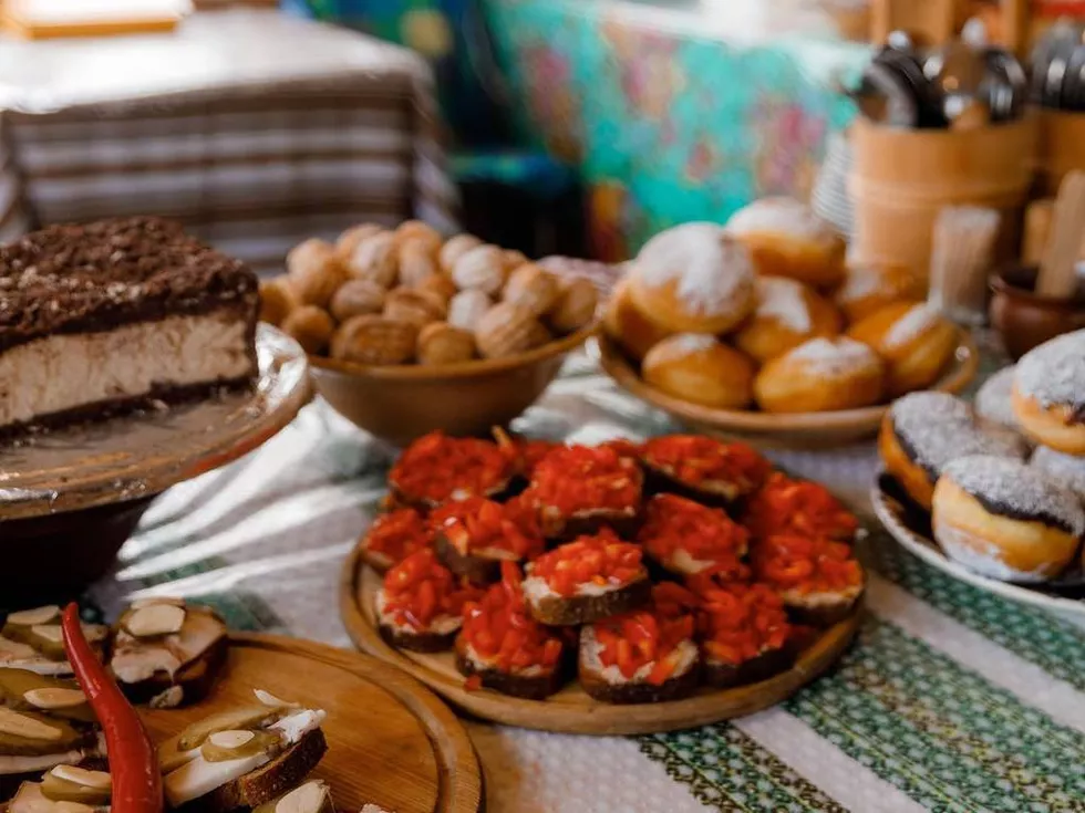 travel program image