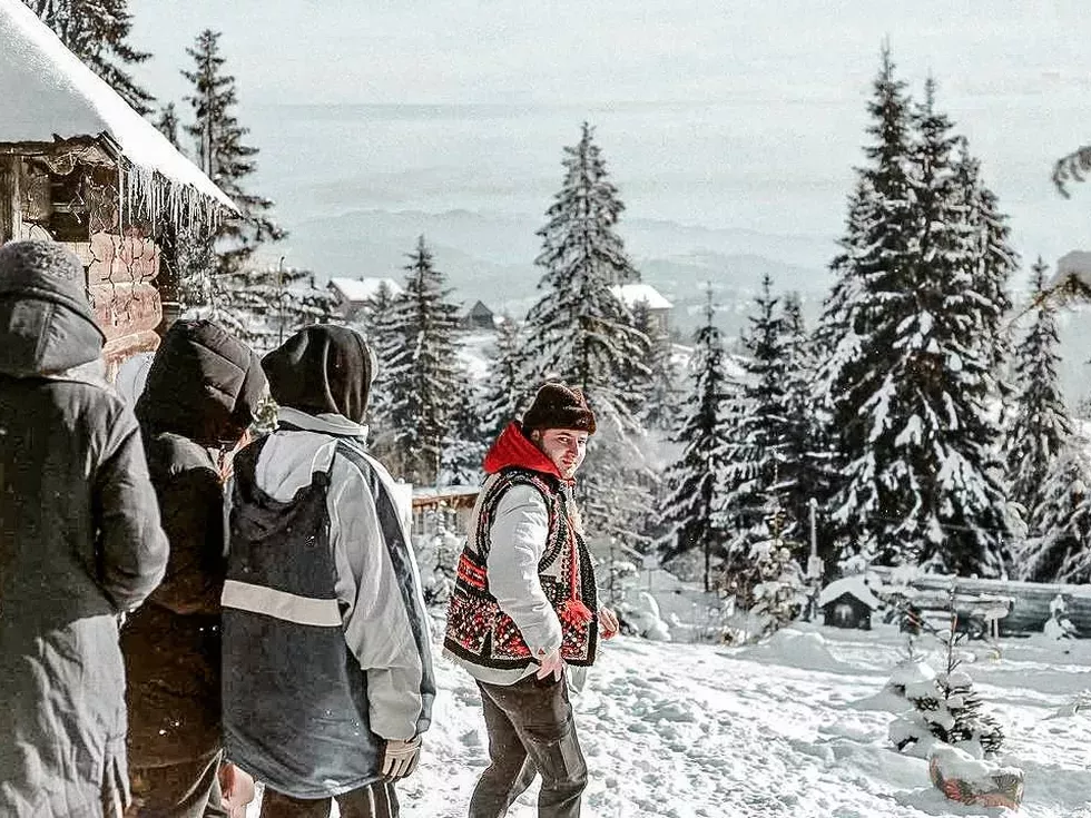 travel program image