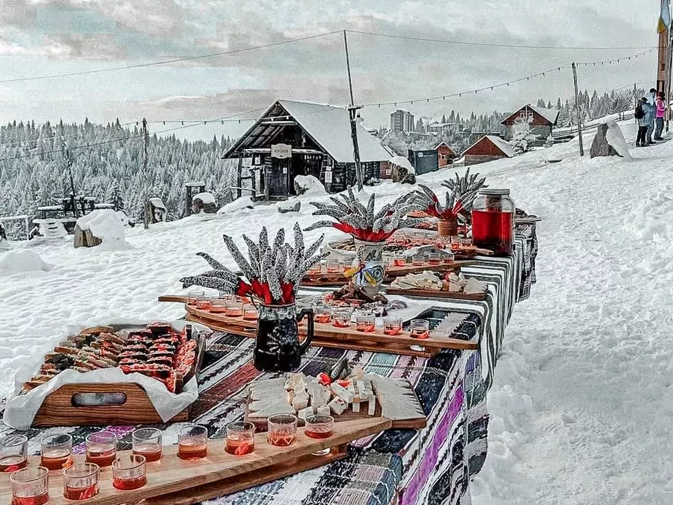 travel program image