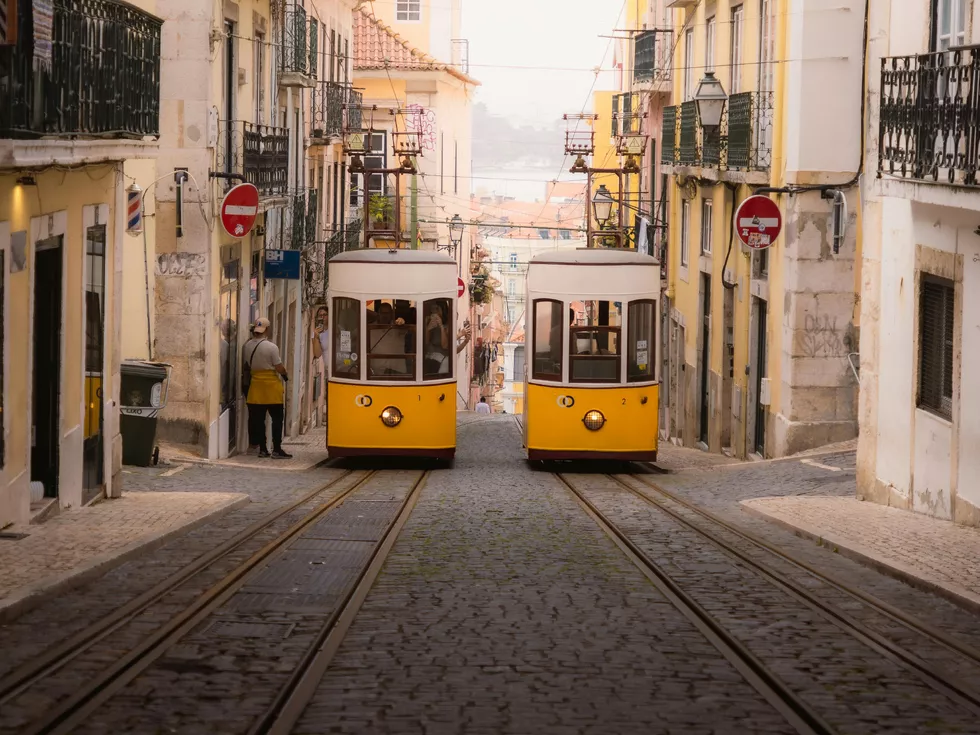 travel program image