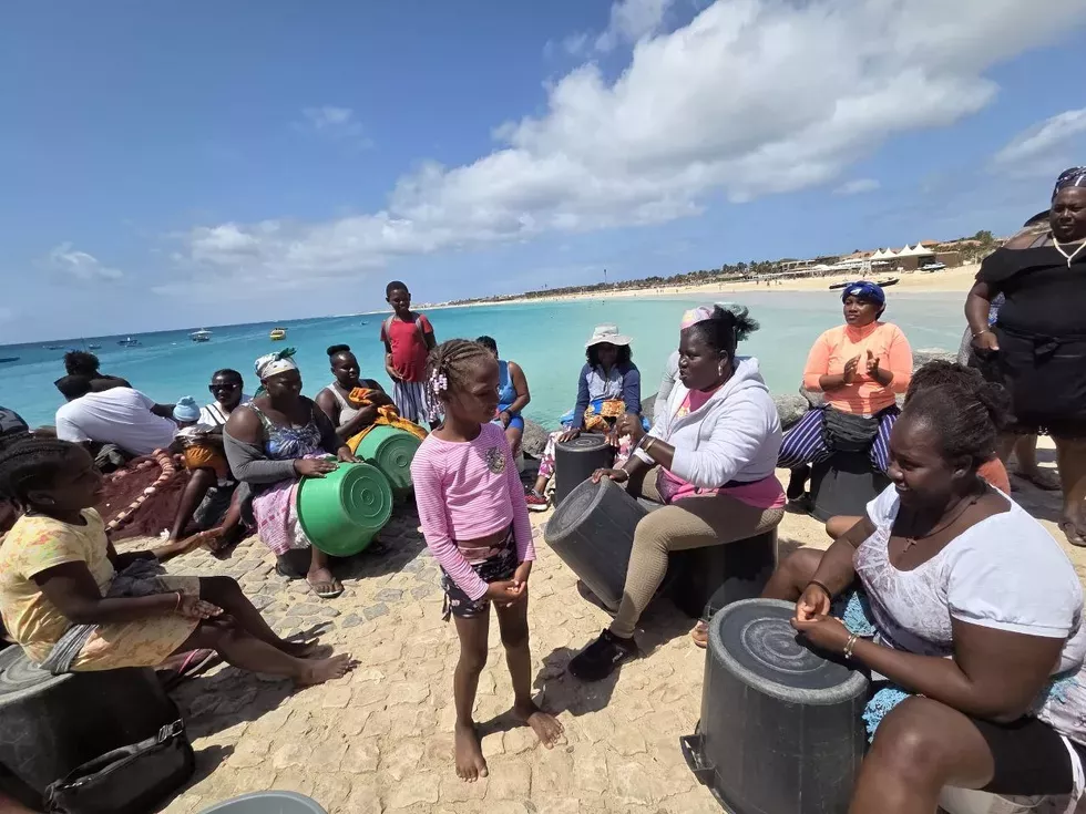 travel program image