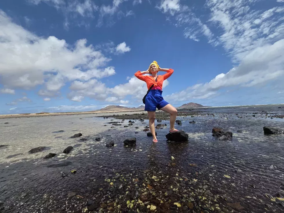 travel program image